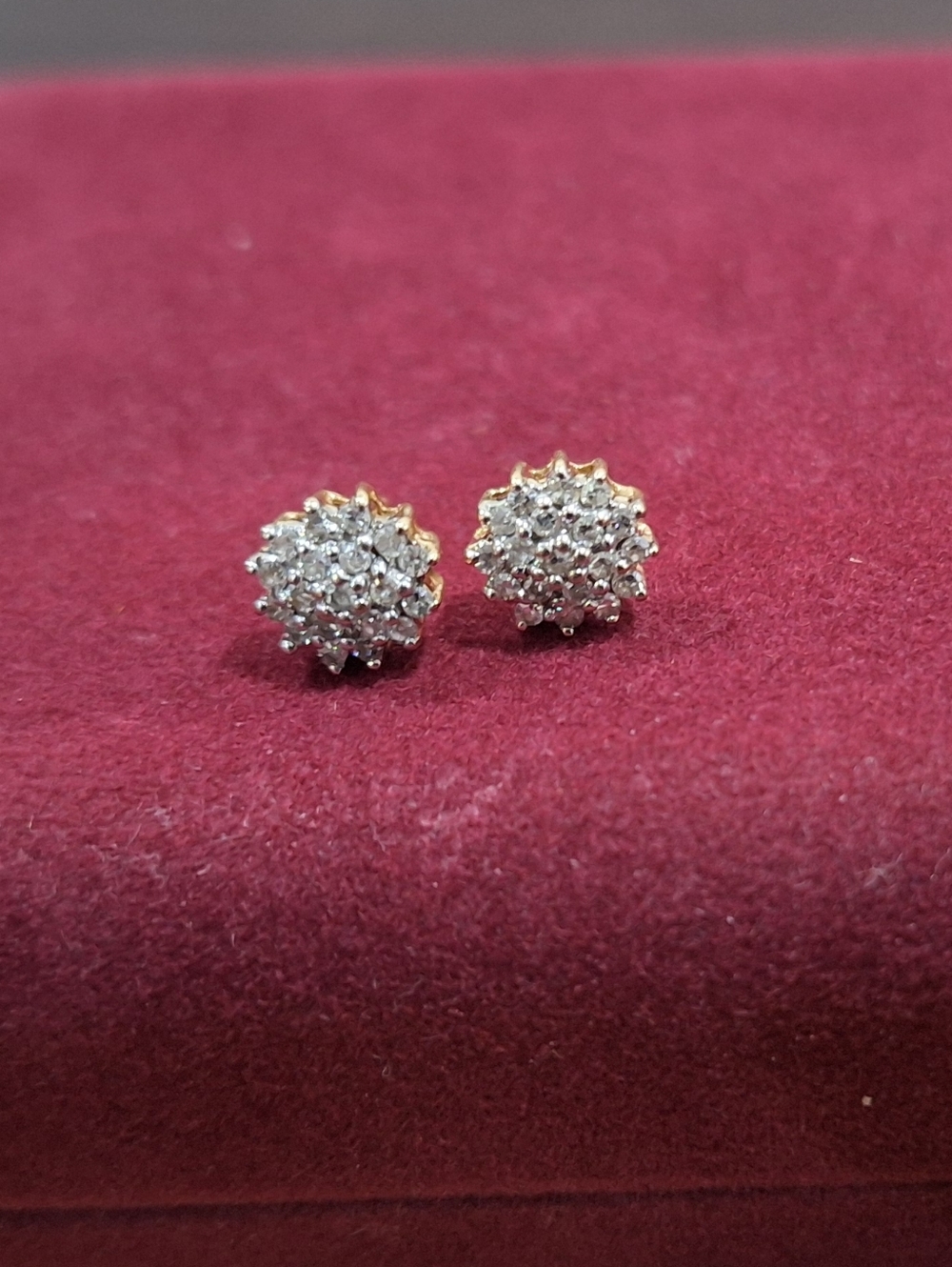 10K Gold Diamond Cluster Stud Earrings 7.1mm .40 CT *marked *real gold